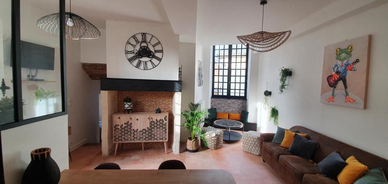 Appartement Duplex Au Coeur Du Centre Historique Bergerac Exteriör bild