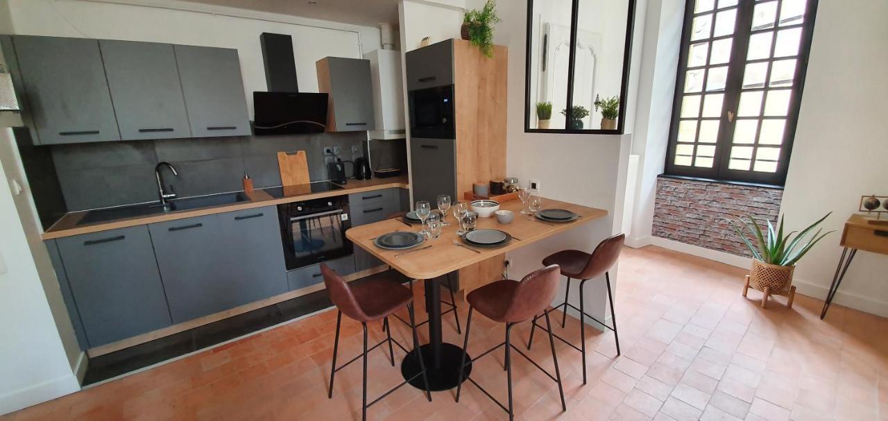 Appartement Duplex Au Coeur Du Centre Historique Bergerac Exteriör bild
