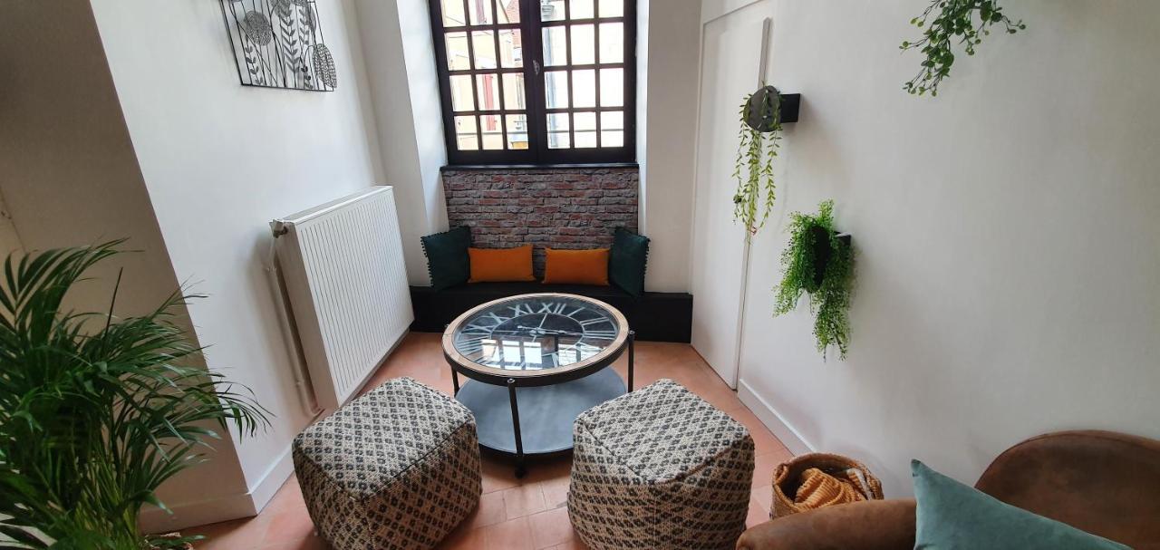 Appartement Duplex Au Coeur Du Centre Historique Bergerac Exteriör bild